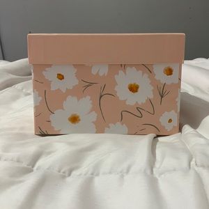 Pink flower storage